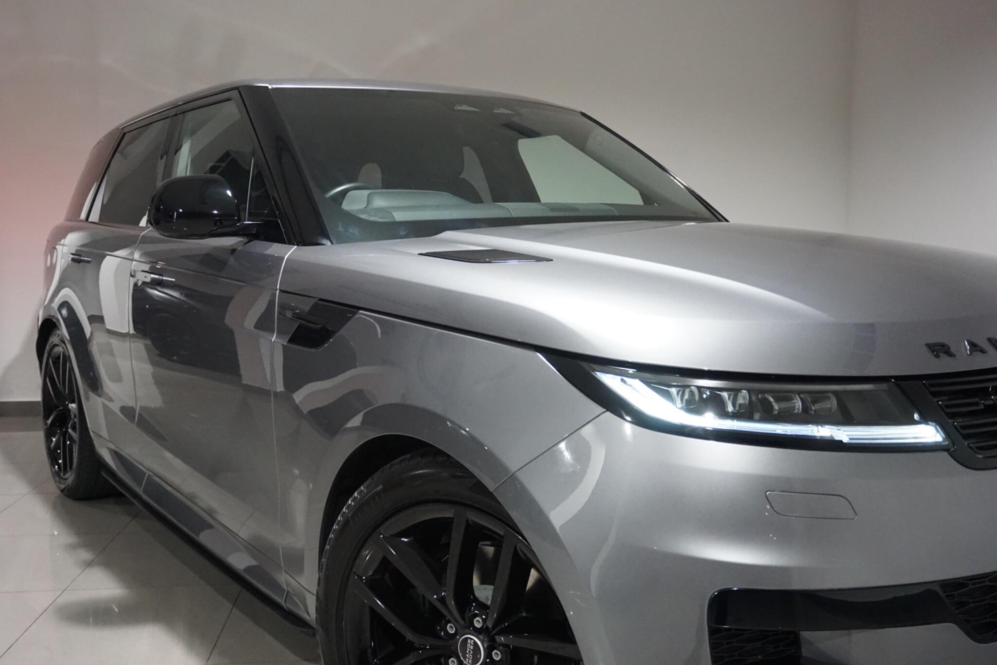 Land Rover Range Rover Sport 3.0 D300 MHEV Dynamic SE SUV 5dr Diesel Auto 4WD Euro 6 (s/s) (300 ps)